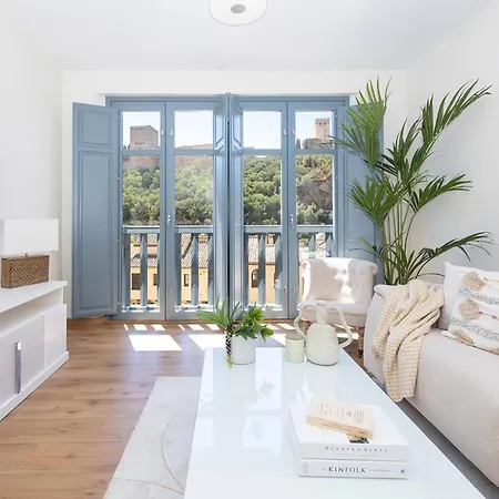A Piece Of Heaven Over The Alhambra 2br Apartment Granada